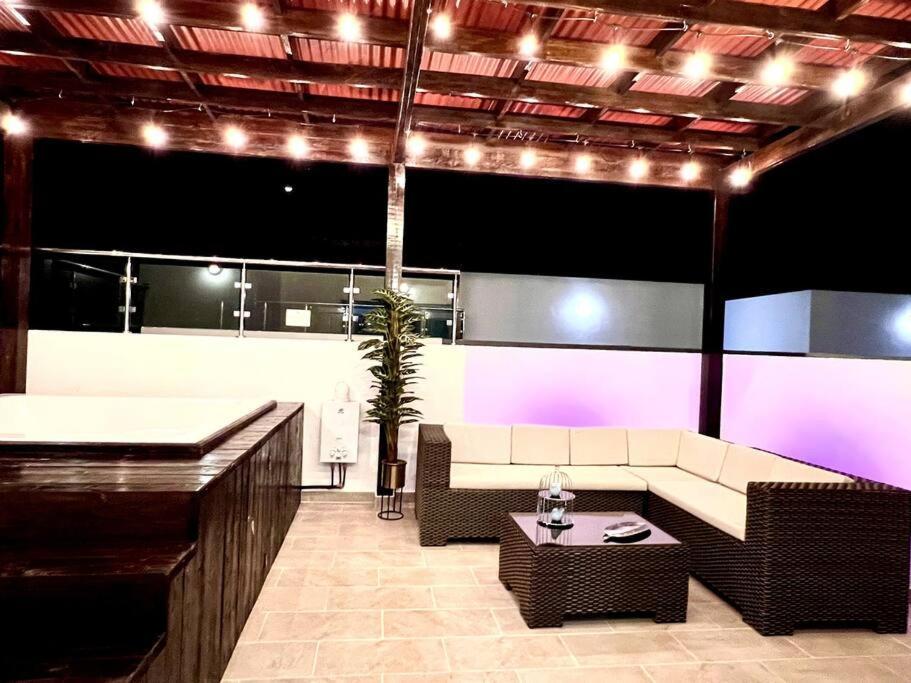 Апартаменти Outstanding Pent House W/Jacuzzi Сантьяго-де-лос-Трейнта-Кабальєрос Екстер'єр фото