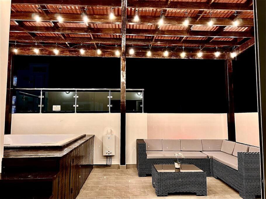 Апартаменти Outstanding Pent House W/Jacuzzi Сантьяго-де-лос-Трейнта-Кабальєрос Екстер'єр фото